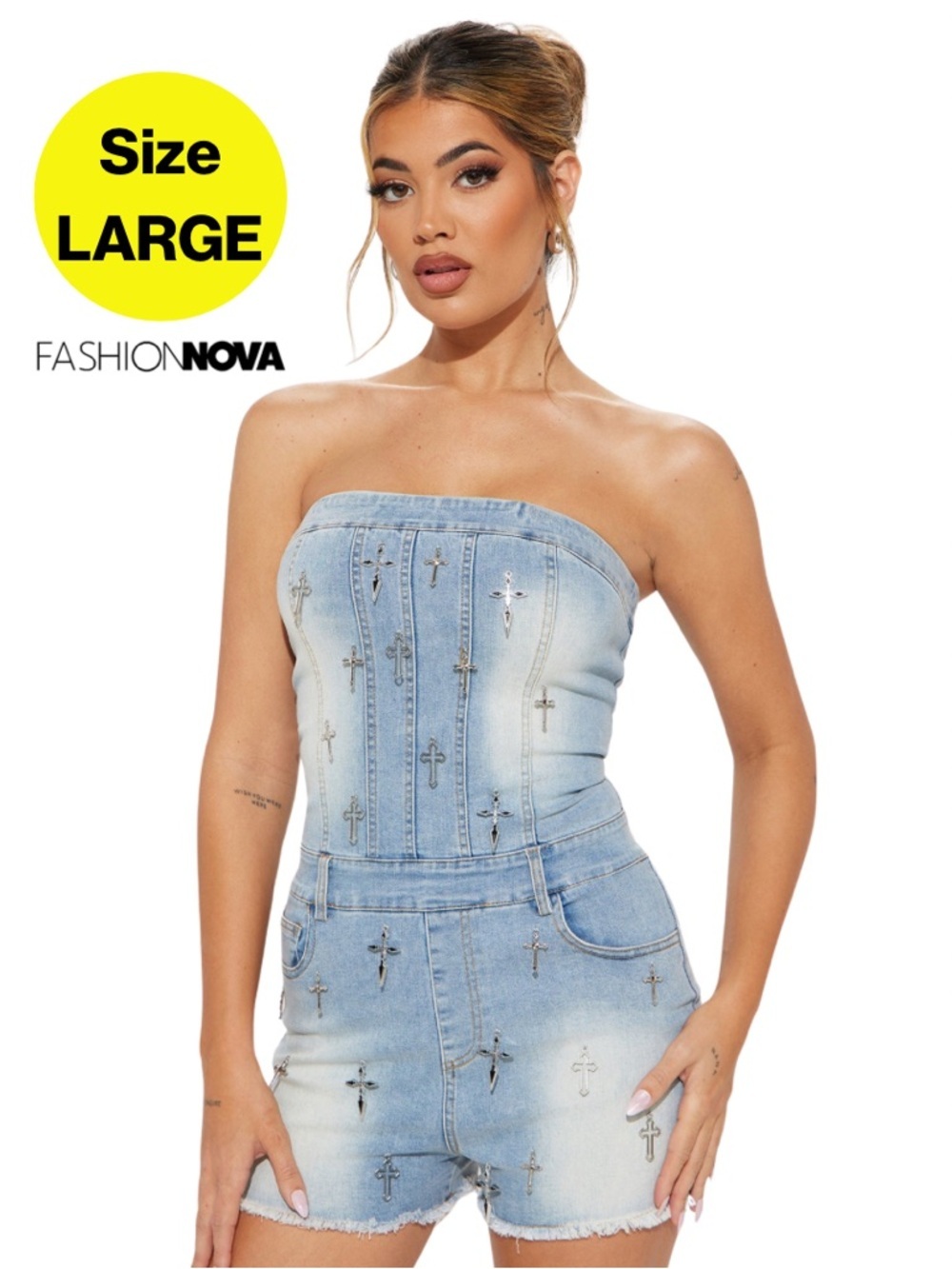 FASHION NOVA 🩵 Light Wash Denim Strapless Romper, Studded Crosses (Size Large)